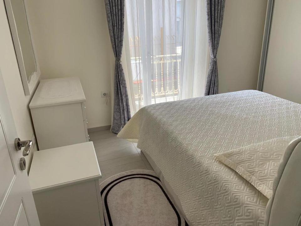 Apartament Oresti Korce Exterior foto